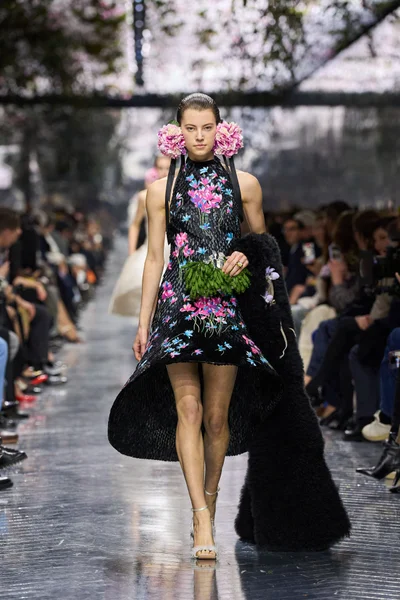Look 22